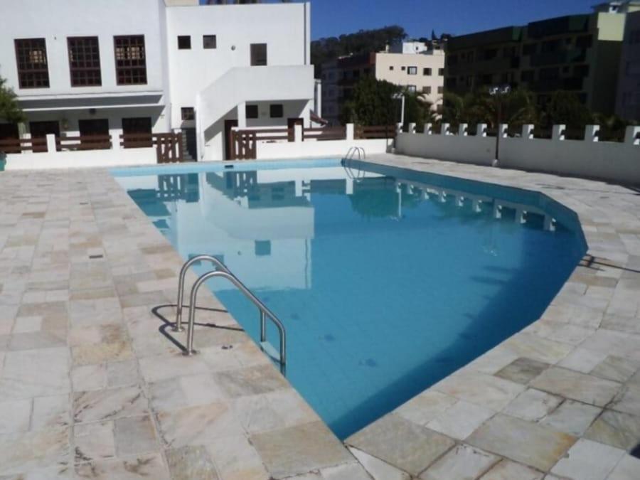 Ap 52 Centro Com Piscina Apartment Сера Негра Екстериор снимка